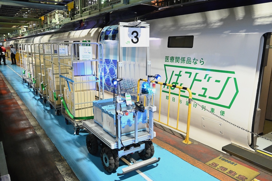 В Японии запустили грузовой высокоскоростной поезд