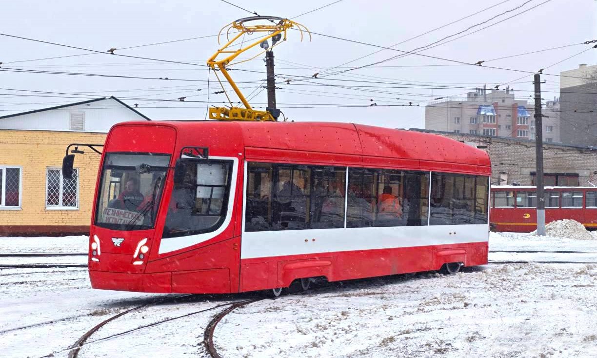 В Смоленске обкатали первый трамвай 71-623-04 