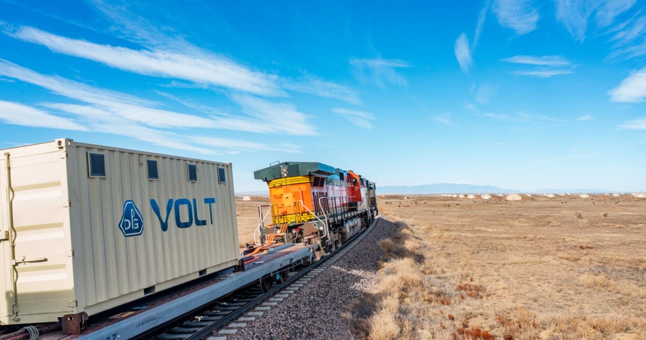 В США испытали модульную аккумуляторную систему для тепловозов