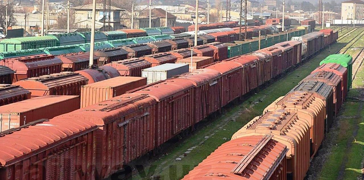 Узбекистан планирует нарастить выпуск грузовых вагонов 