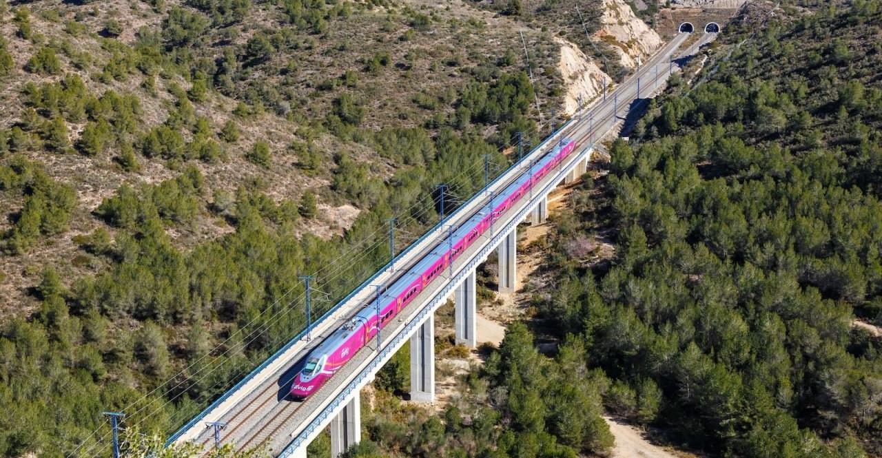 Испания ускорит ВСМ Мадрид – Барселона до 350 км/ч